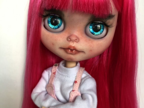 Sold out Blythe doll, custom doll, OOAK, ART doll, collectible doll by AgentBlythe