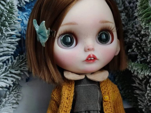 Lucy and the Magic Wardrobe Blythe custom doll by BlytheDollsIPStudio