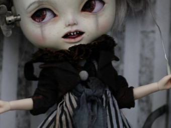 Claudette -Custom Ooak Blythe Art Doll with diorama box by LadyVerrin