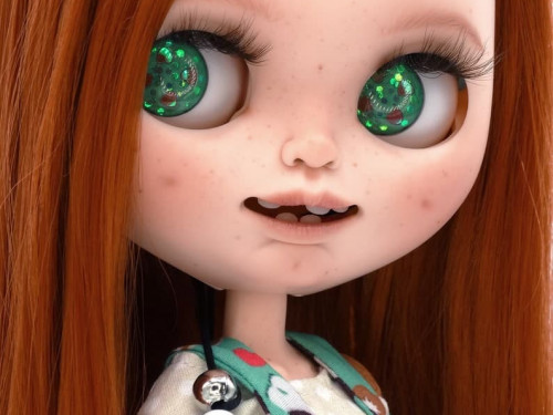 Custom Blythe Doll by Isilien