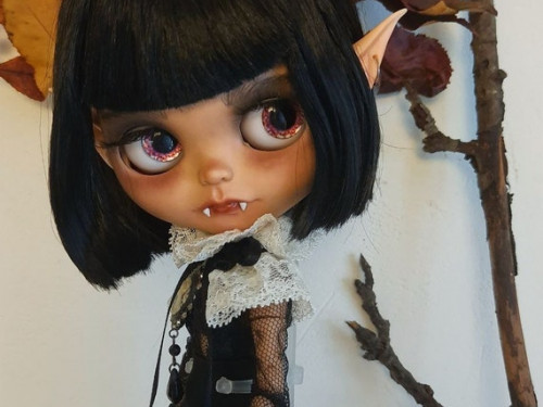 Blythe art customised doll handmade by LyriArtStudio