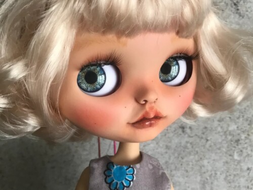 Custom Blythe Doll by AnaCarAr