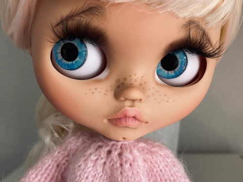 Custom Blythe Doll "Jette" by HeyMatti