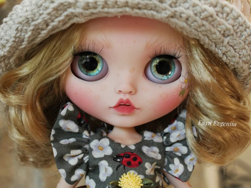Custom Ladybug Blythe doll by BlytheMadeWithLove