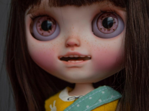 Shinobu – custom ToleTole Blythe doll by ToleTole