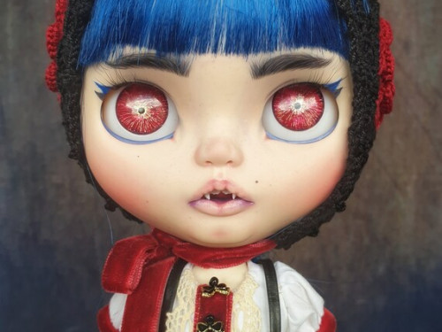 Elettra Genuine Takara vampire custom Blythe doll custom ooak by OllyMarty