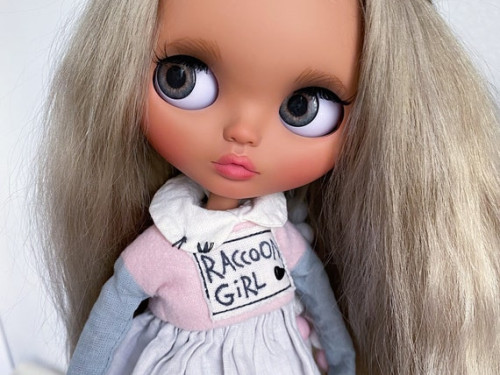 Racoony – Custom Blythe Doll by collectibleblythe