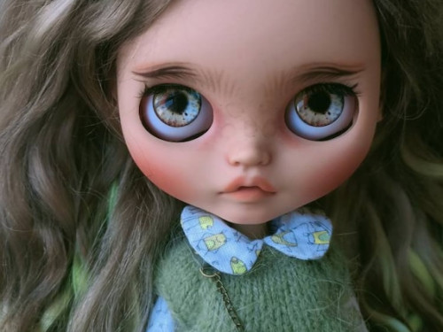OLIVIA – Custom Blythe Doll by sabridollsmarket