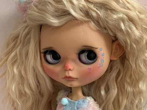 Jodie – Custom Blythe Doll by LovelyBlytheDoll